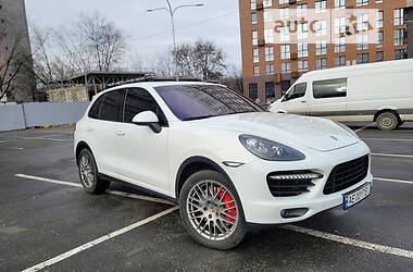 Porsche Cayenne turbo 2012