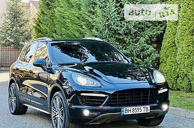 Porsche Cayenne  2011