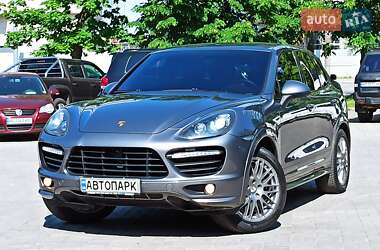 Porsche Cayenne Turbo 2012