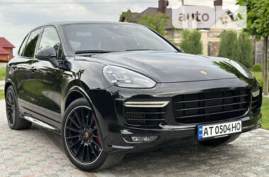 Porsche Cayenne  2016