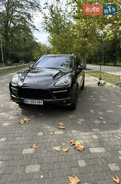 Porsche Cayenne Turbo 2010