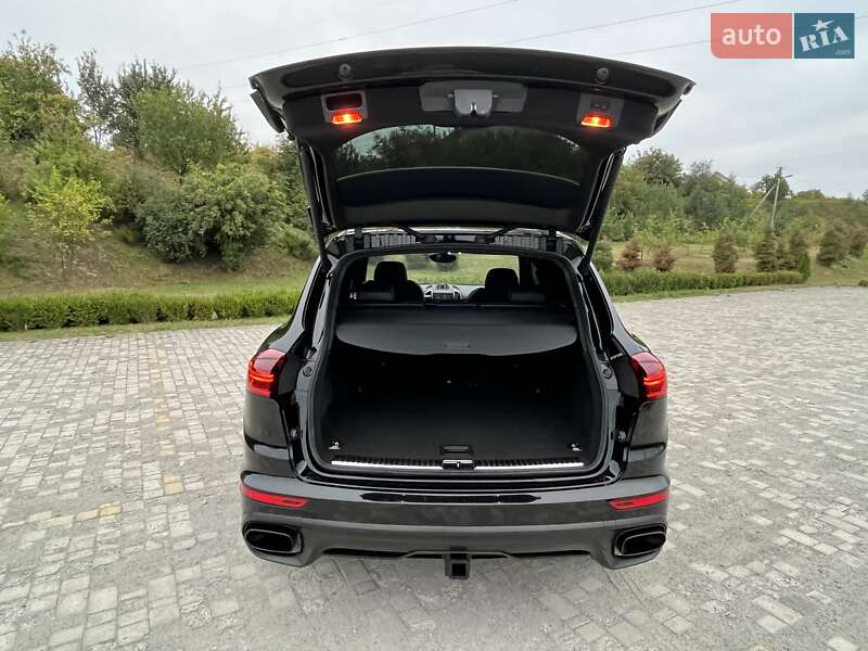 Внедорожник / Кроссовер Porsche Cayenne 2015 в Тернополе фото 10 Внедорожник / Кроссовер Porsche Cayenne 2015 в Тернополе