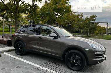 Porsche Cayenne  2013