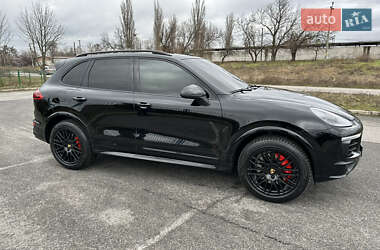 Porsche Cayenne 2016