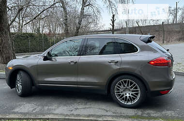Porsche Cayenne  2010