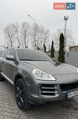 Porsche Cayenne  2009