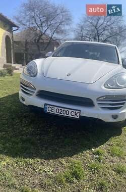 Porsche Cayenne  2012