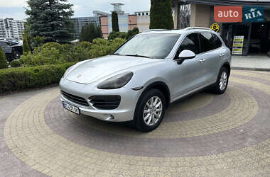 Porsche Cayenne  2010