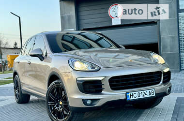 Porsche Cayenne  2015