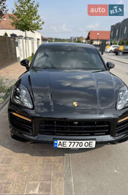 Porsche Cayenne  2022