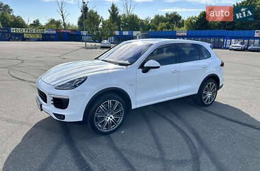 Porsche Cayenne  2015