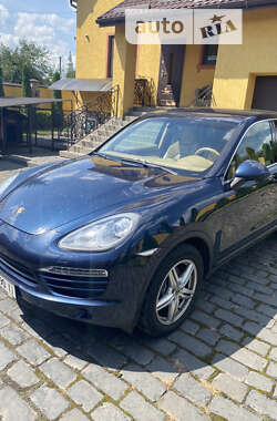 Porsche Cayenne  2013