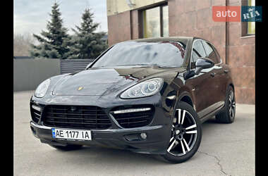 Porsche Cayenne  2012
