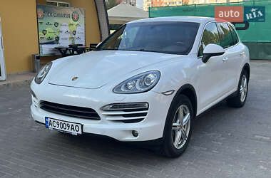 Porsche Cayenne  2012