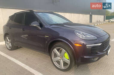 Porsche Cayenne  2016