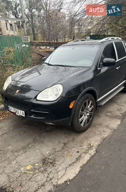 Porsche Cayenne  2004