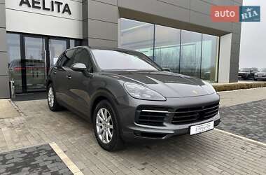 Porsche Cayenne  2020