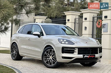 Porsche Cayenne  2024