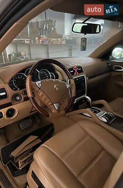 Porsche Cayenne  2008