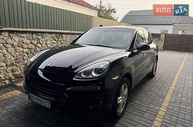 Porsche Cayenne  2012