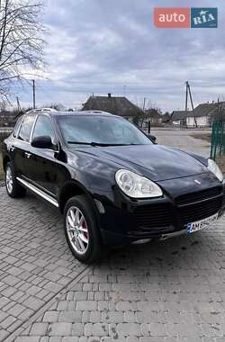 Porsche Cayenne  2005