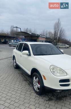 Porsche Cayenne  2003