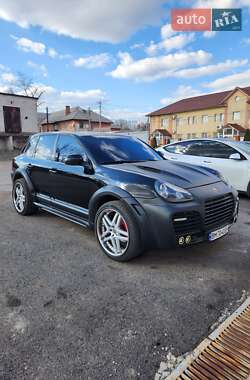 Porsche Cayenne  2004