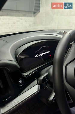 Porsche Cayenne 2024