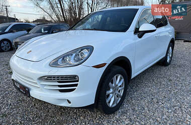 Porsche Cayenne  2013