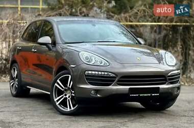 Porsche Cayenne  2011
