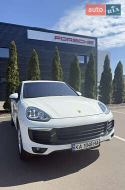 Porsche Cayenne  2015