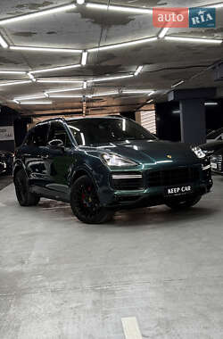 Porsche Cayenne  2019