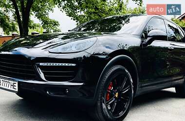 Porsche Cayenne  2010
