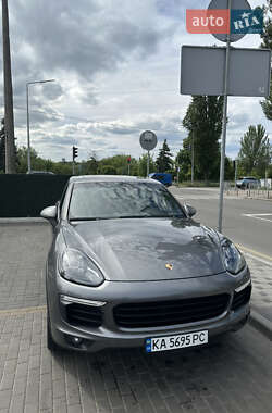 Porsche Cayenne 2015
