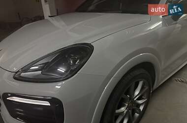 Porsche Cayenne  2023