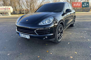 Porsche Cayenne  2012