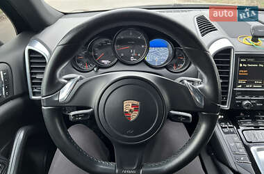 Porsche Cayenne 2012