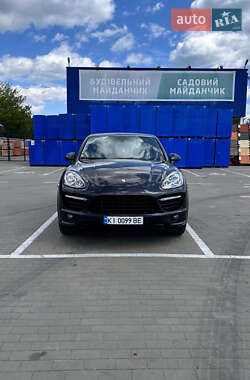 Porsche Cayenne  2013
