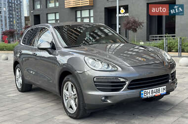 Porsche Cayenne  2012