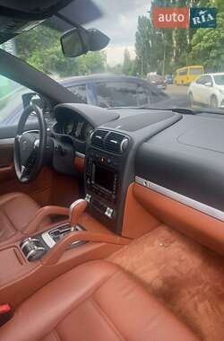 Porsche Cayenne  2008