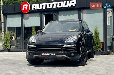 Porsche Cayenne  2011