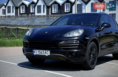 Porsche Cayenne  2010