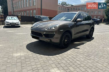 Porsche Cayenne  2013