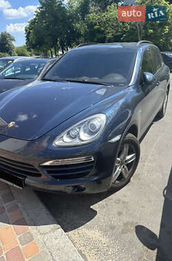 Porsche Cayenne  2013