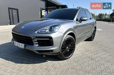 Porsche Cayenne  2019