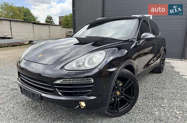 Porsche Cayenne  2013