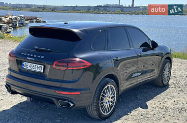 Porsche Cayenne  2016