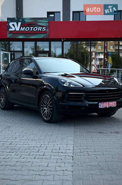 Porsche Cayenne  2022