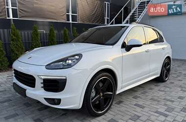 Porsche Cayenne  2016