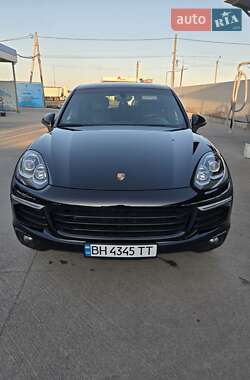 Porsche Cayenne  2016